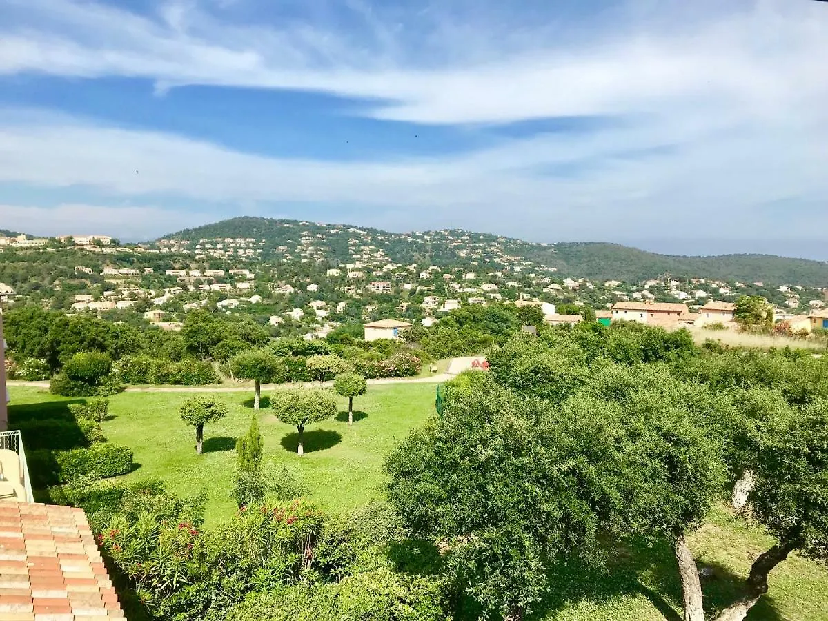Le Mas Des Pins Hotel Les Issambres 0*,  France