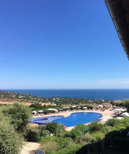 Le Mas Des Pins Hotel Les Issambres Apartment